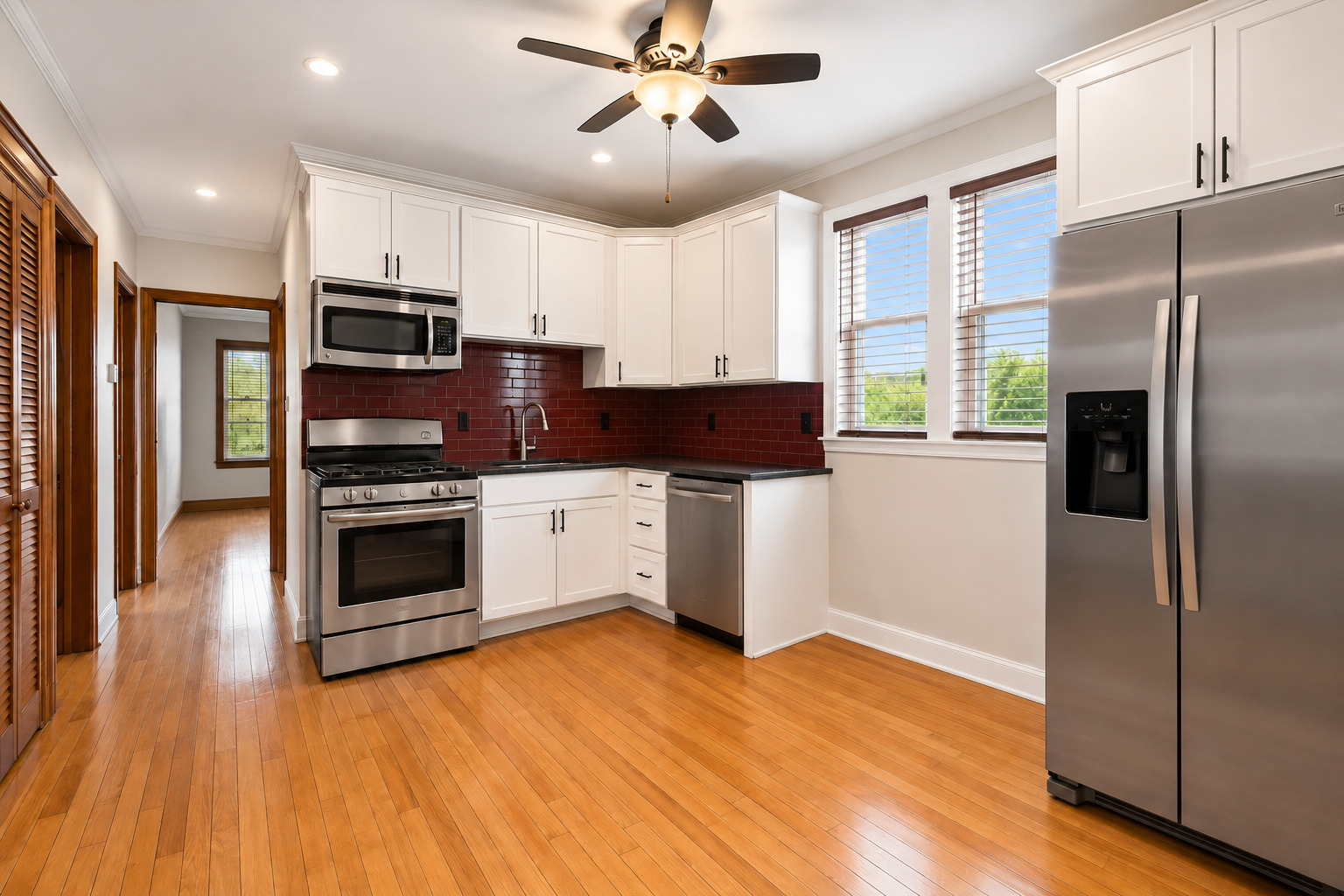 4988 N Elston Avenue Property Photo 22