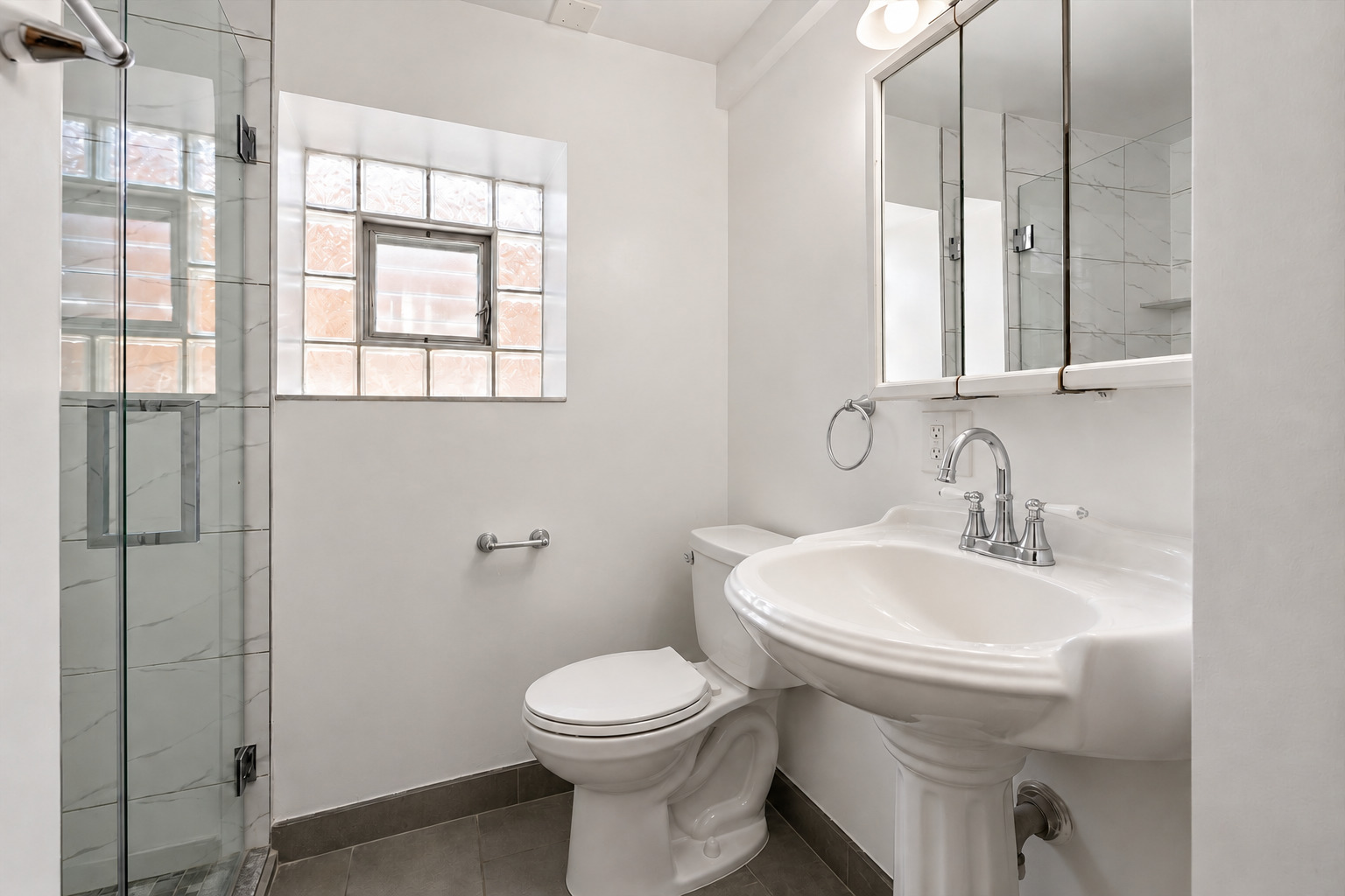 4988 N Elston Avenue Property Photo 33