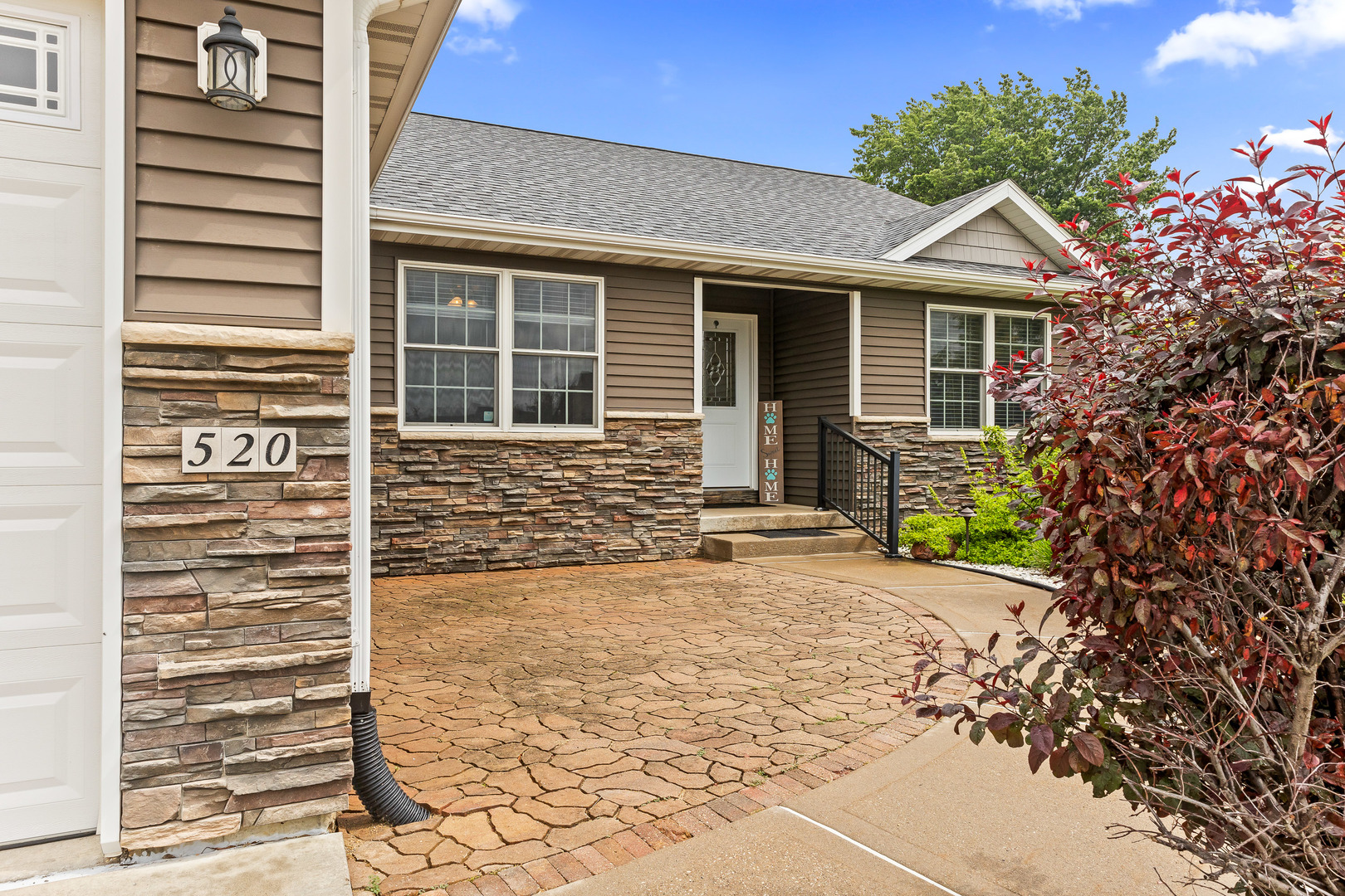 520 Pinehurst Drive Property Photo 8