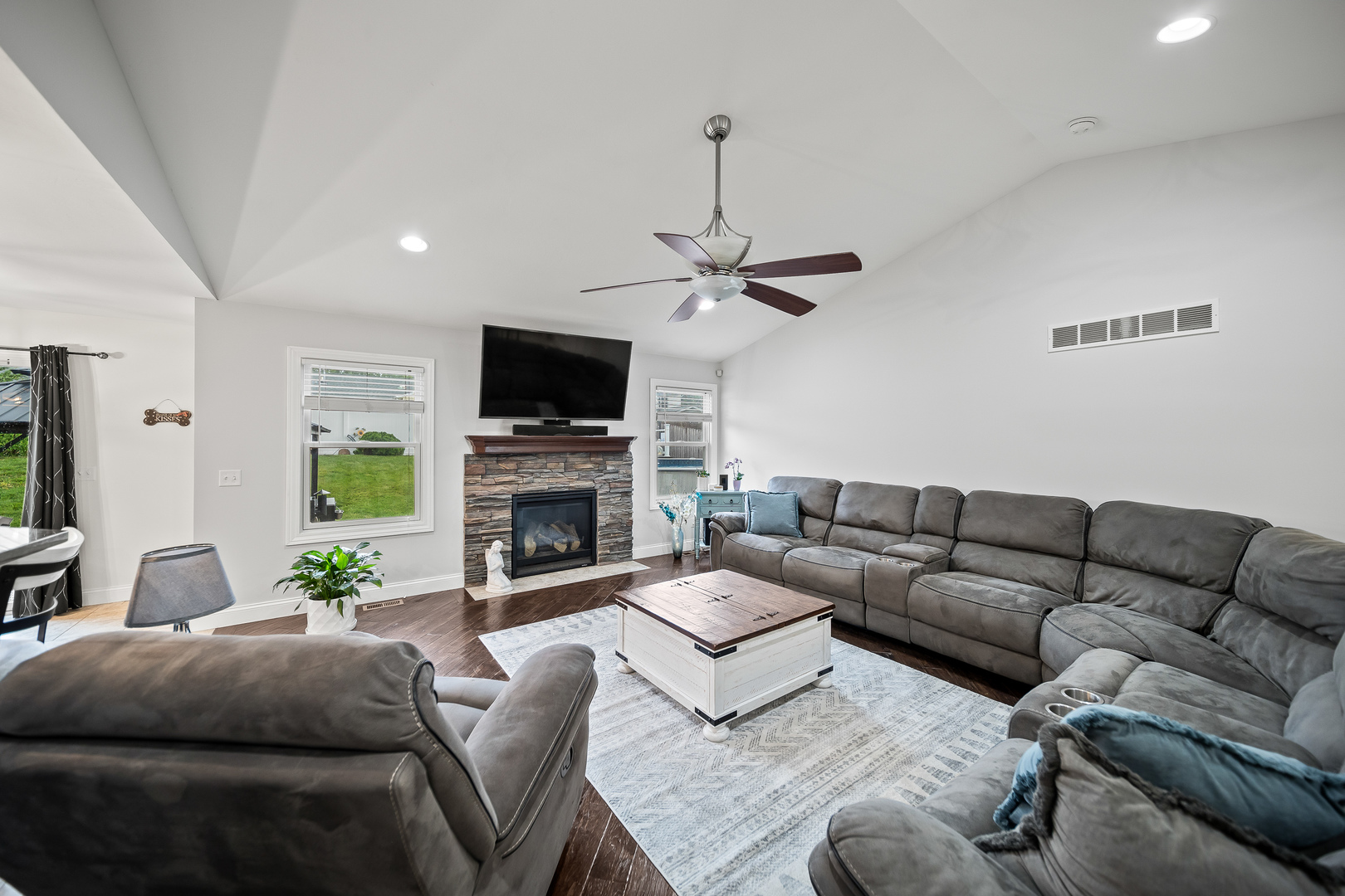 520 Pinehurst Drive Property Photo 16