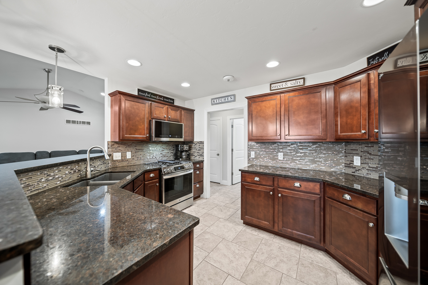 520 Pinehurst Drive Property Photo 21