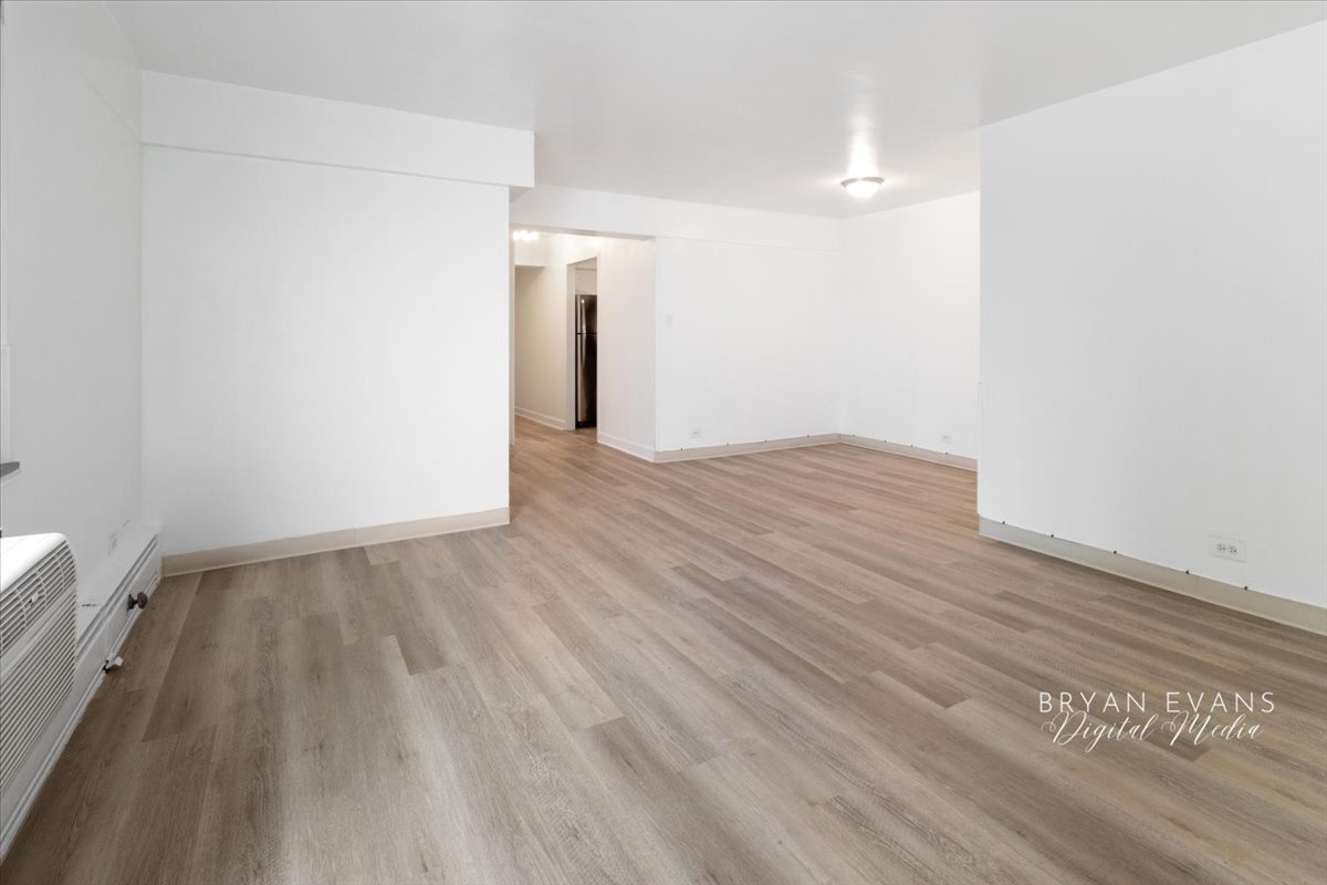 7337 S South Shore Drive 307 Property Photo 11