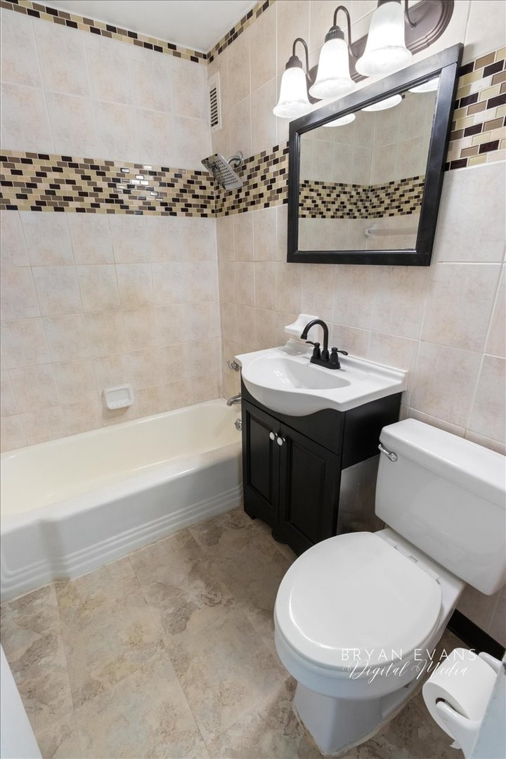 7337 S South Shore Drive 307 Property Photo 13