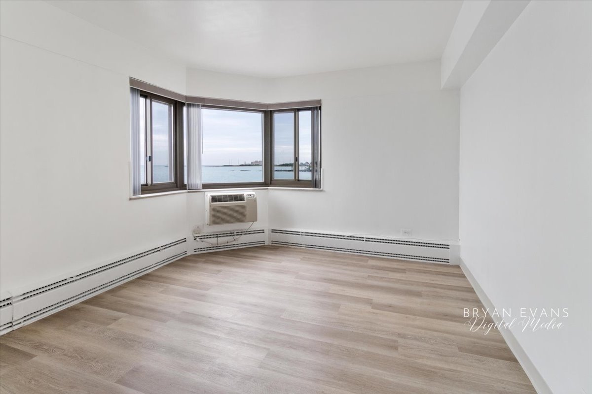 7337 S South Shore Drive 307 Property Photo 16