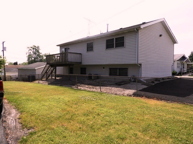 2125 Wright Avenue Property Photo 3