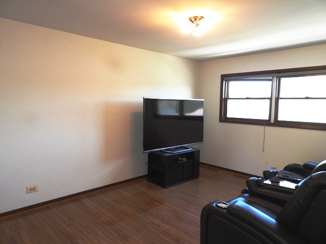 2125 Wright Avenue Property Photo 7