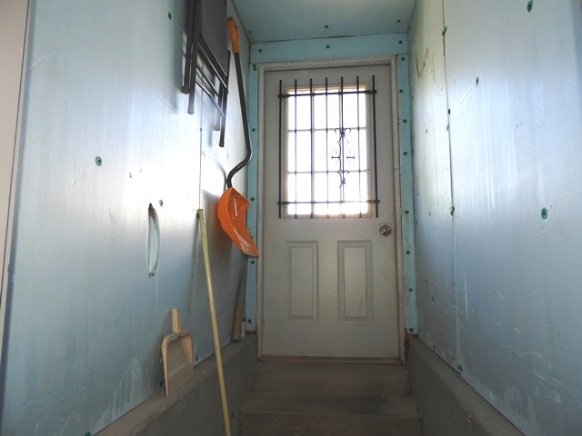 2125 Wright Avenue Property Photo 24
