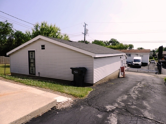 2125 Wright Avenue Property Photo 26