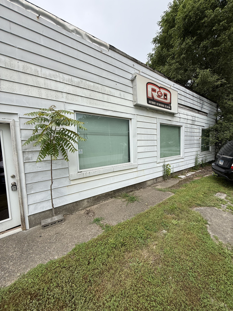225 S Marshall Street Property Photo 1