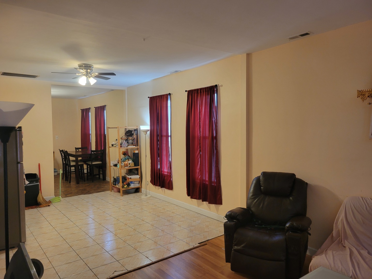 1339 W 31st Street Property Photo 10