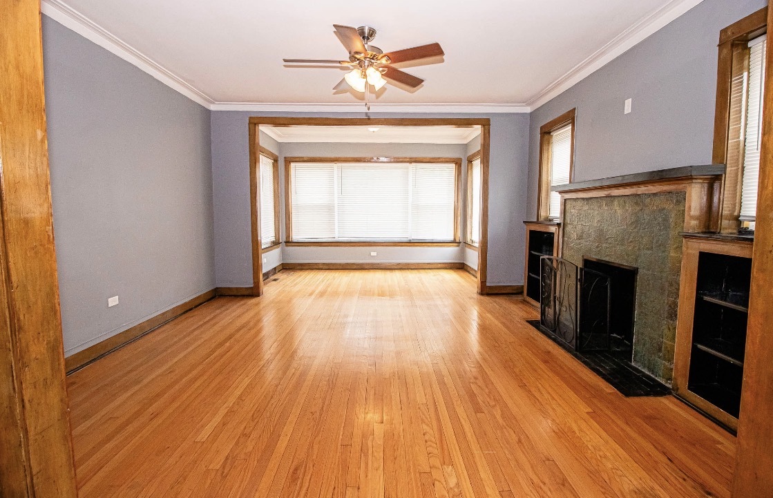 5544 S Carpenter Street Property Photo 3