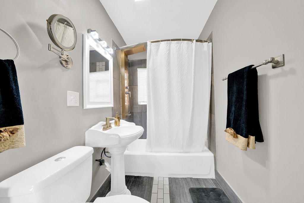 9436 S Spaulding Avenue Property Photo 10