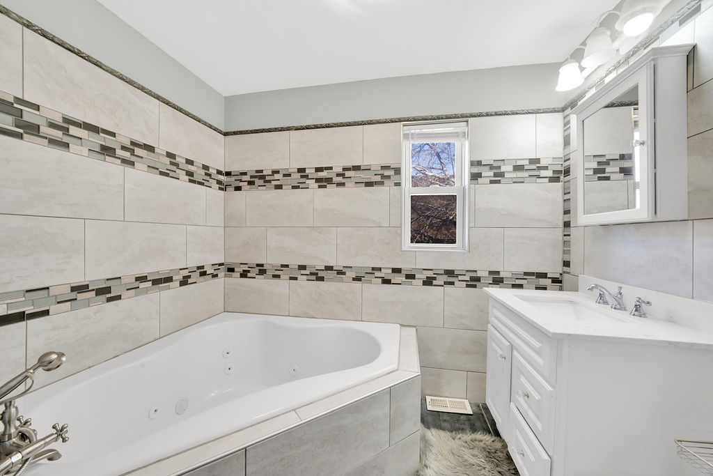 9436 S Spaulding Avenue Property Photo 14