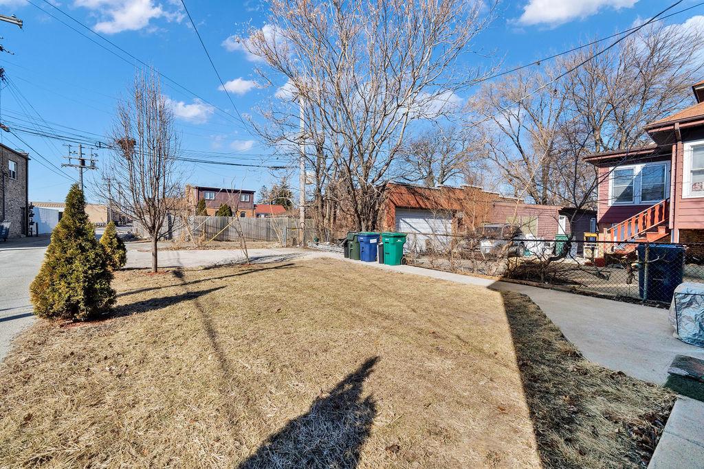9436 S Spaulding Avenue Property Photo 27