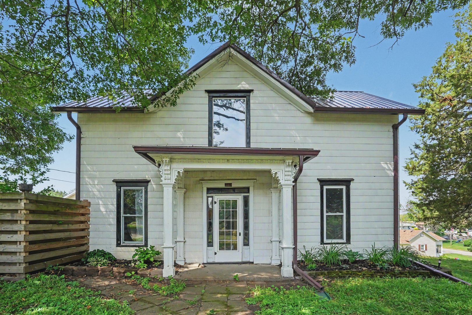 104 N Lime Street Property Photo 3