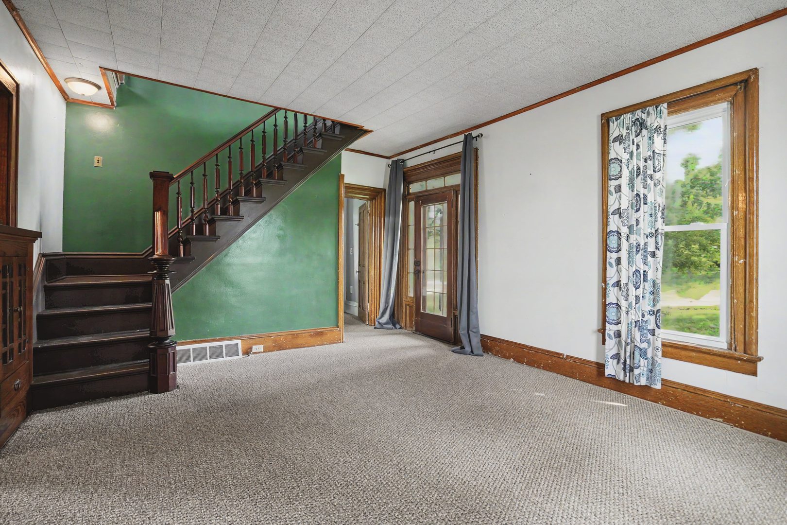 104 N Lime Street Property Photo 4