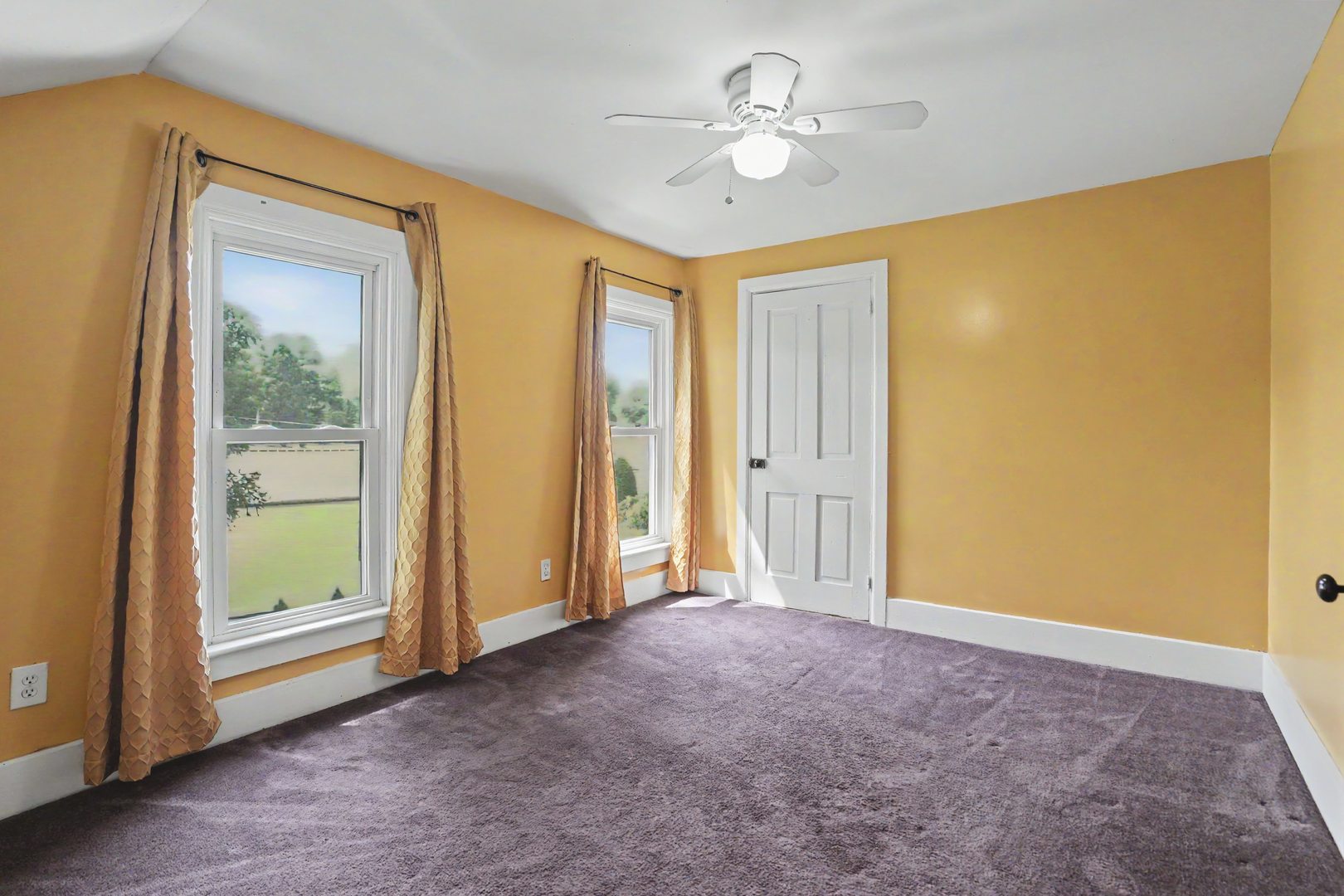 104 N Lime Street Property Photo 16