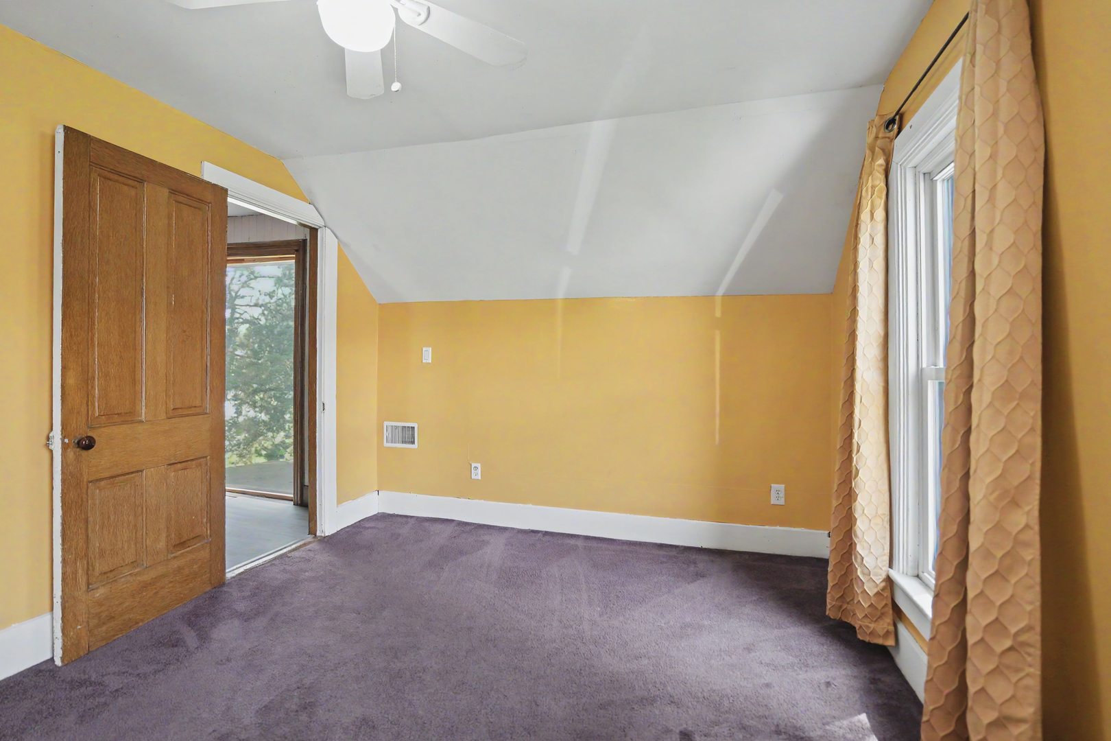 104 N Lime Street Property Photo 17