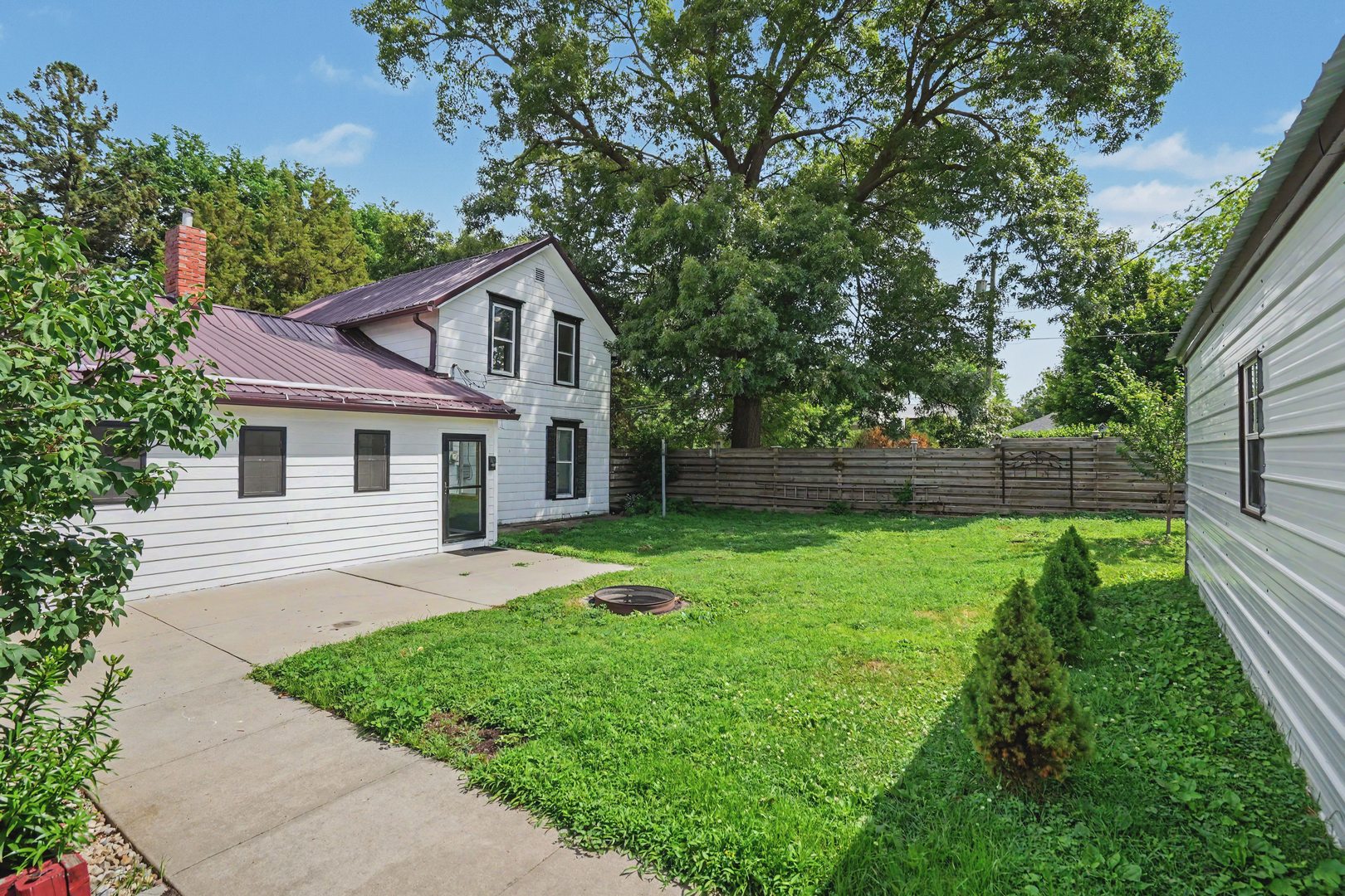 104 N Lime Street Property Photo 21