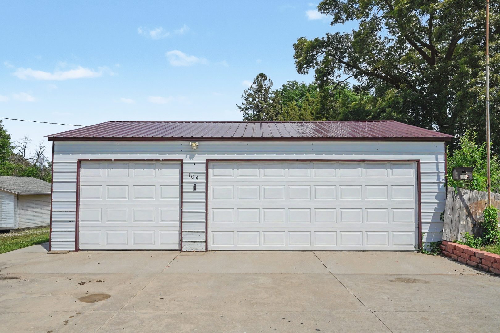 104 N Lime Street Property Photo 23