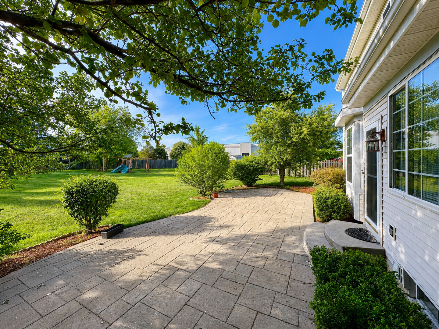 210 Balmoral Court Property Photo 4