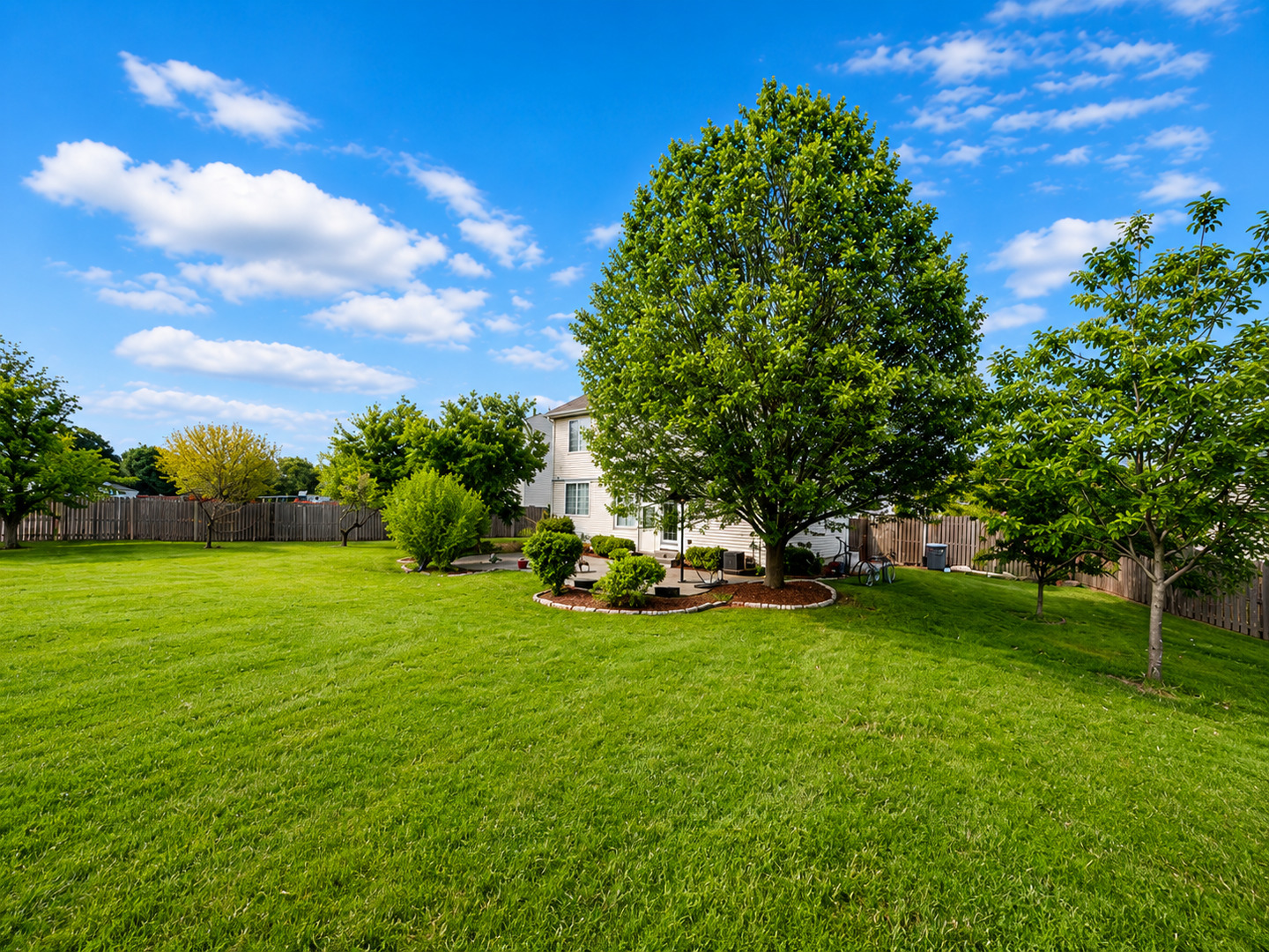 210 Balmoral Court Property Photo 6