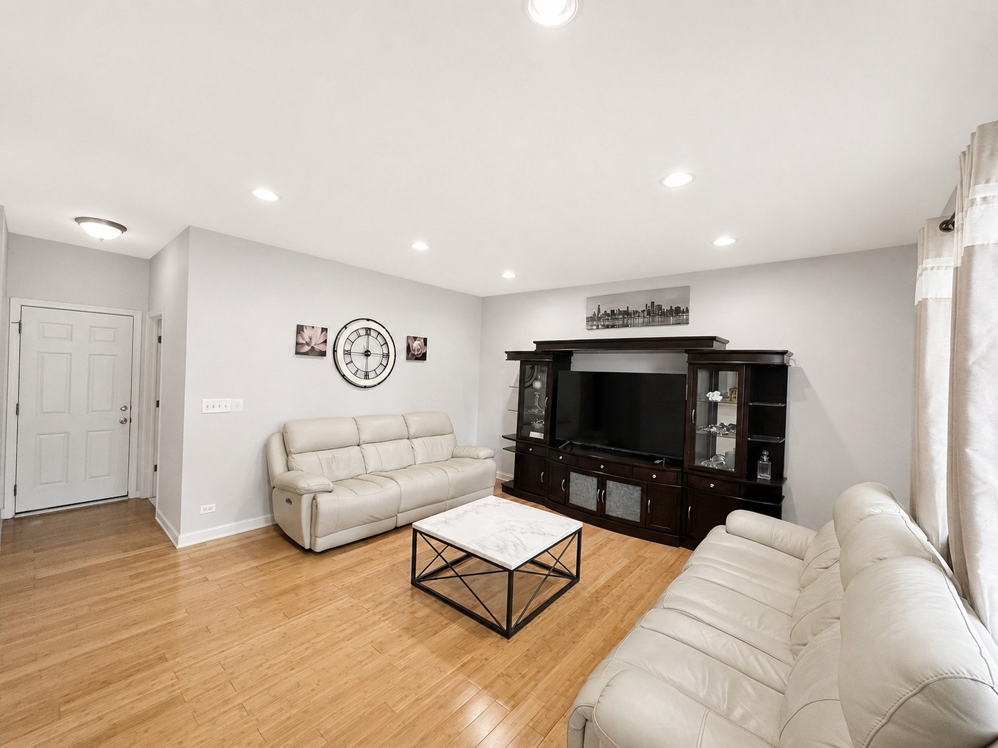 210 Balmoral Court Property Photo 15