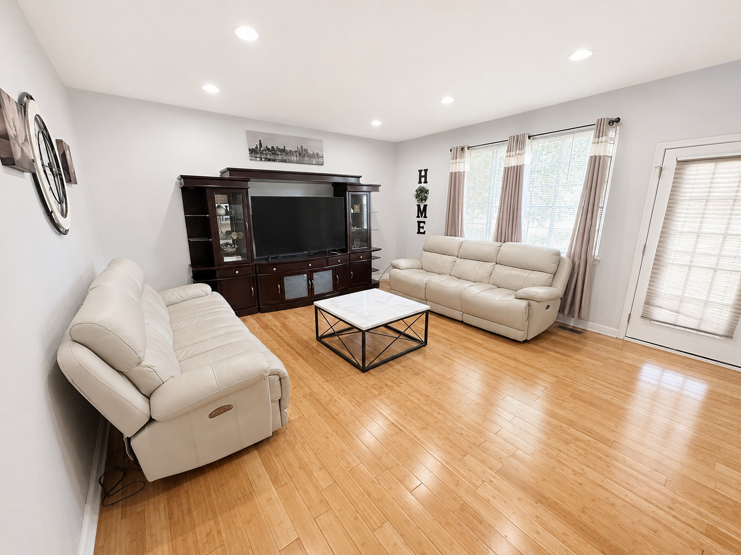 210 Balmoral Court Property Photo 16