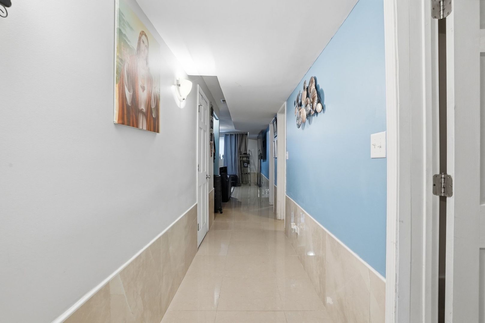 1831 S 58th Court Property Photo 13
