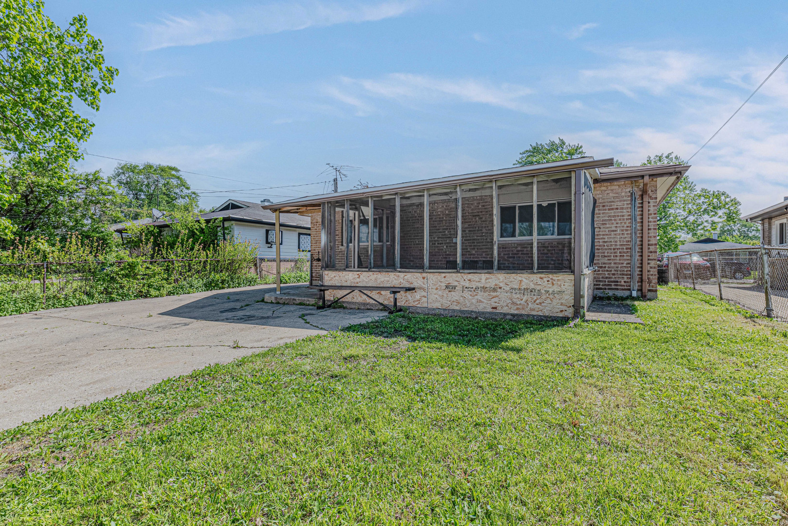 1274 Greenbay Avenue Property Photo 13