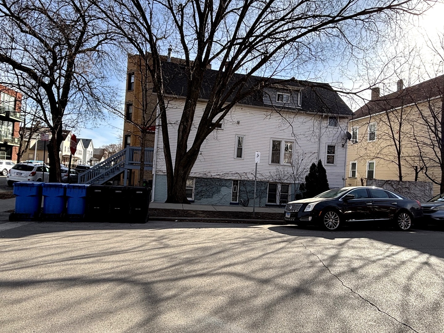 2665 W Medill Avenue Property Photo 2