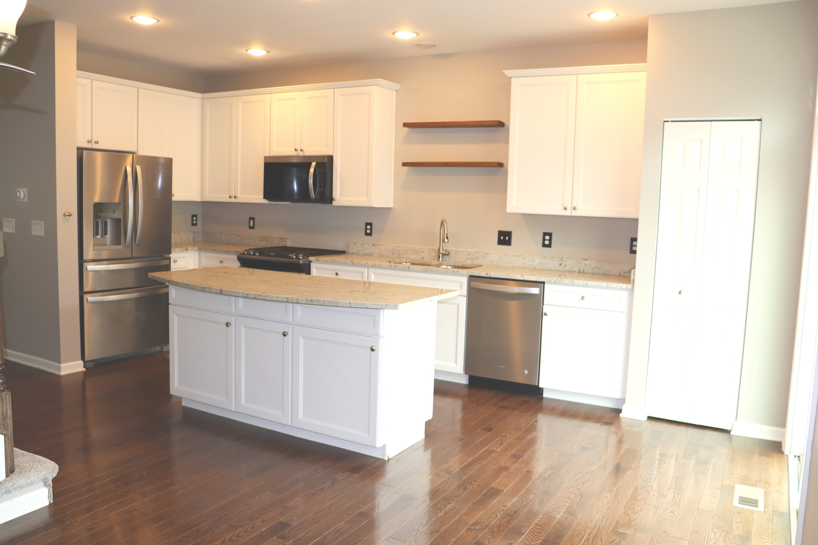 1603 Deer Pointe Drive Property Photo 10