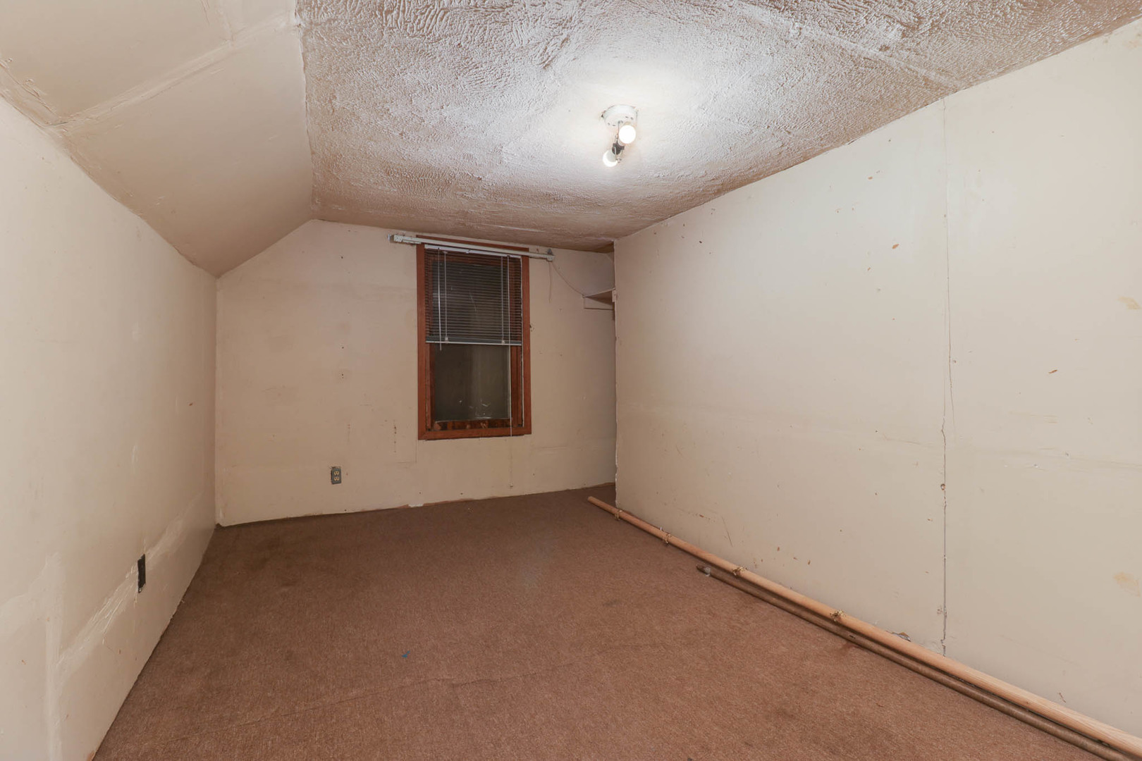 902 S Clayton Street Property Photo 25