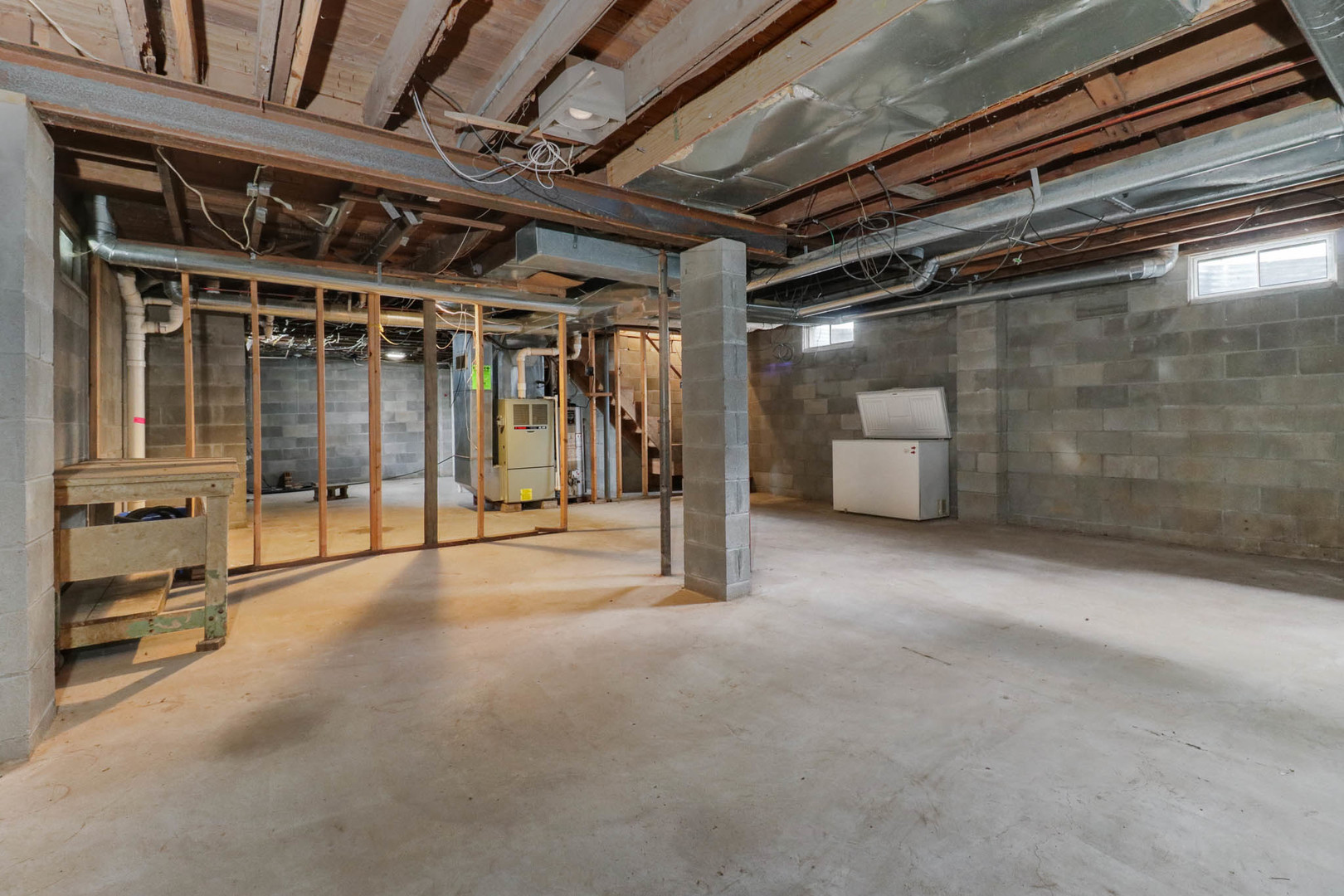 902 S Clayton Street Property Photo 28