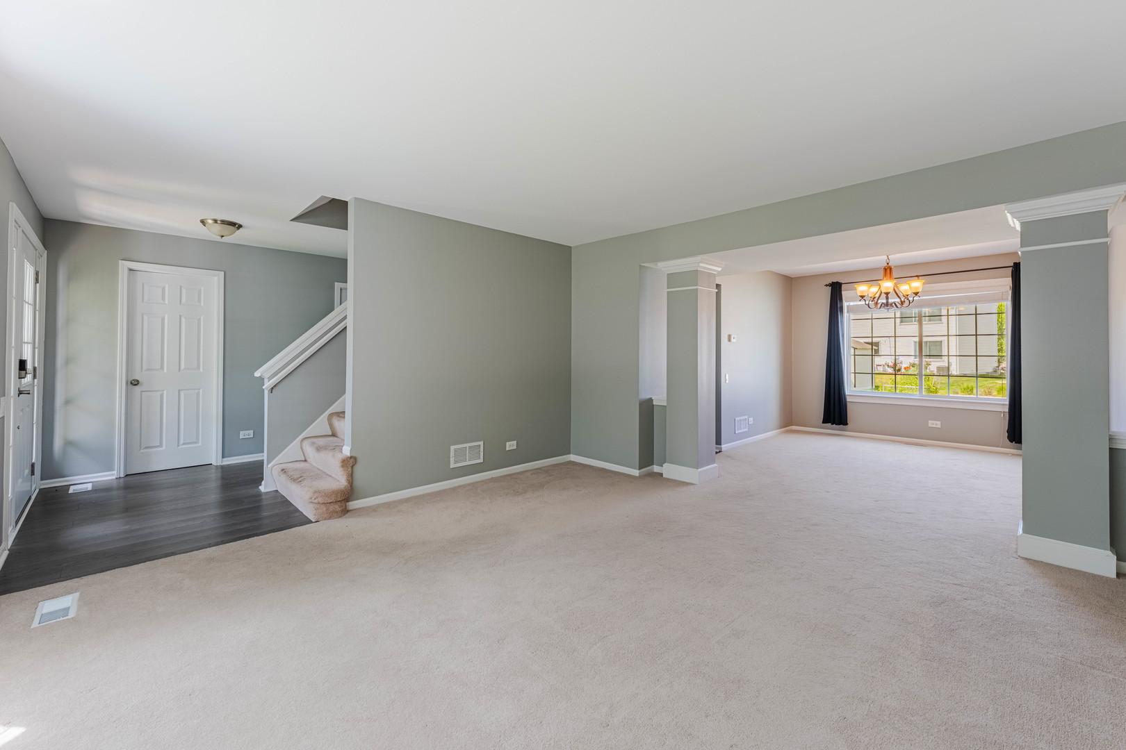1371 E Braymore Circle Property Photo 3