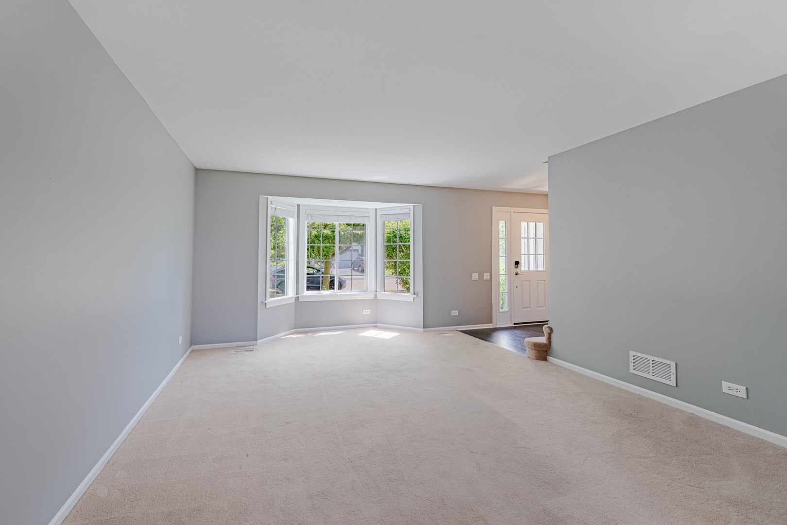1371 E Braymore Circle Property Photo 6