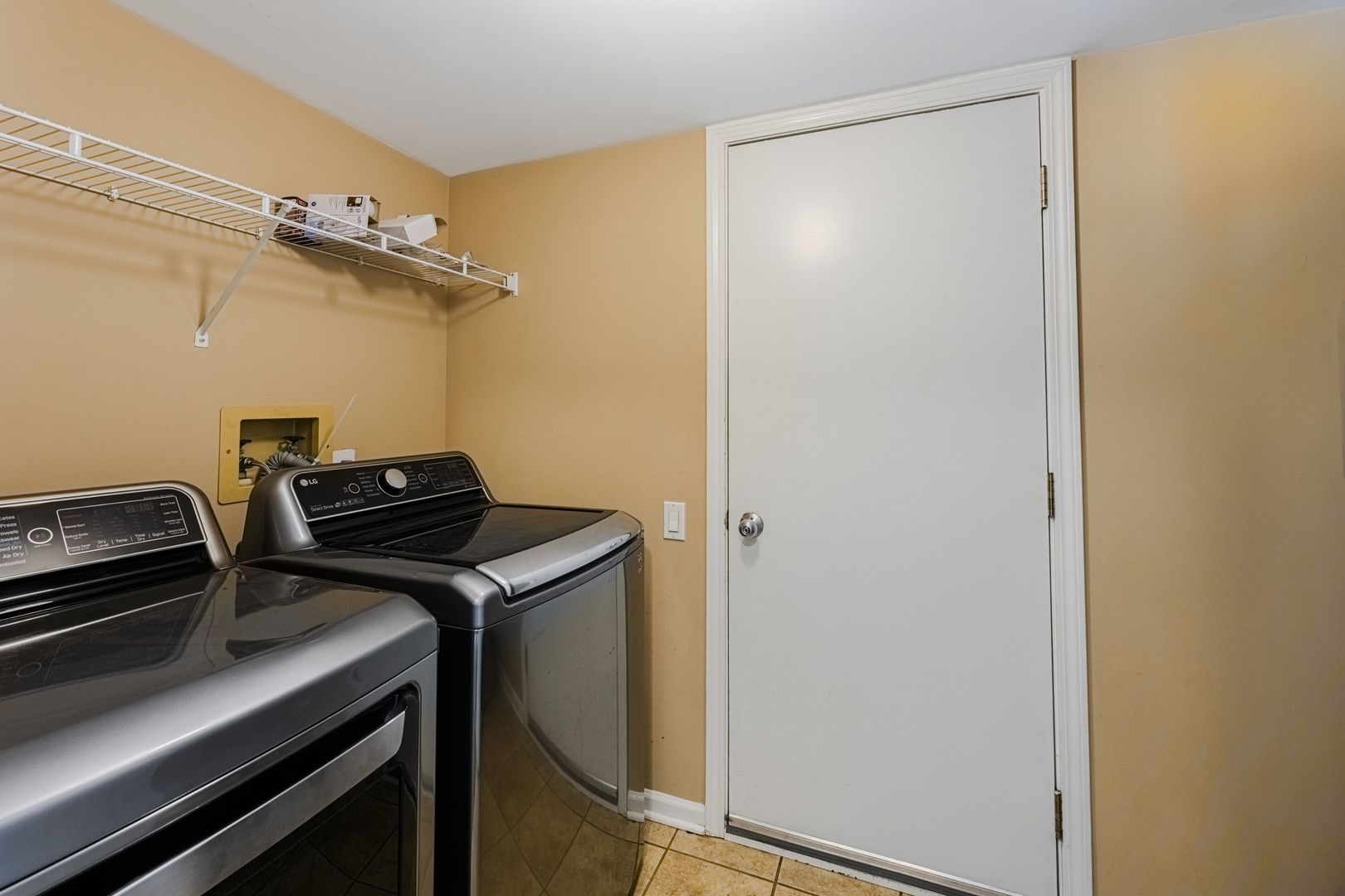 1371 E Braymore Circle Property Photo 15