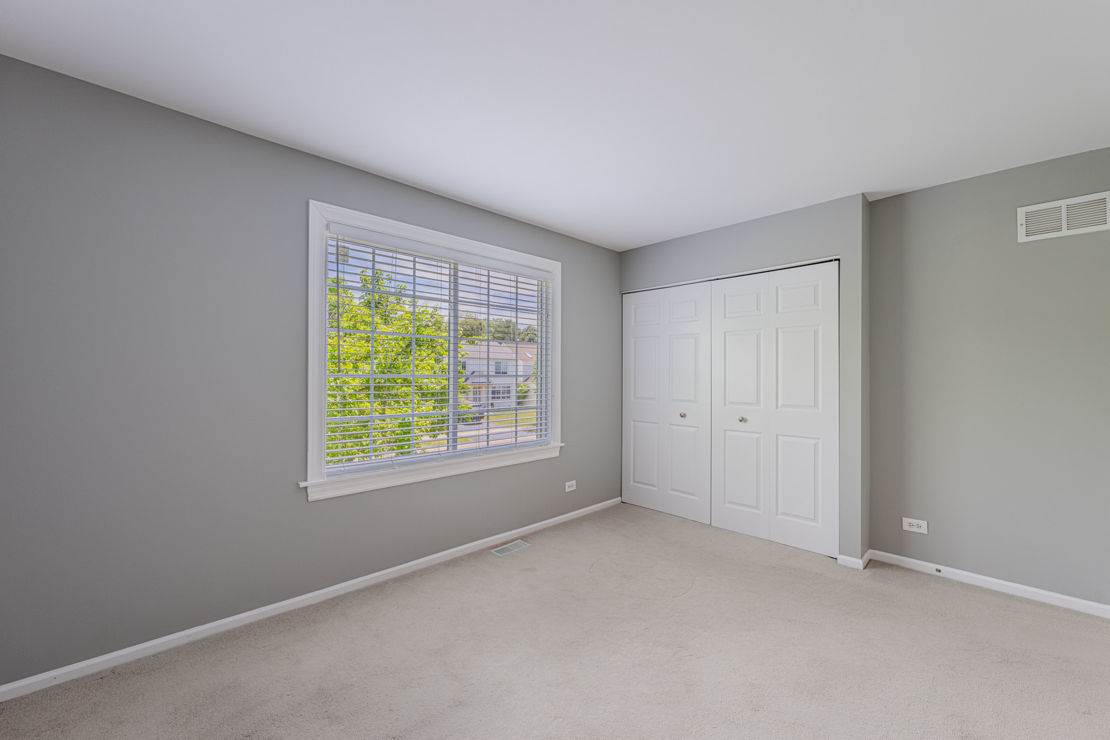 1371 E Braymore Circle Property Photo 22