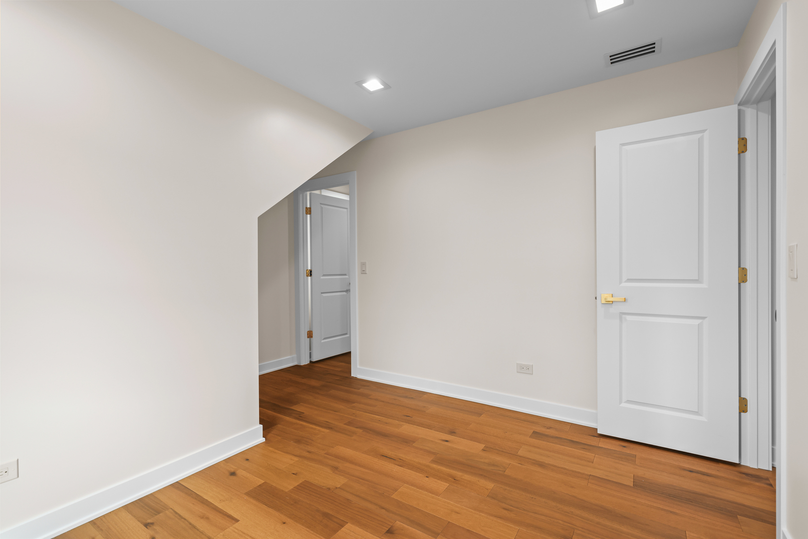 830 Deerfield Road Property Photo 15