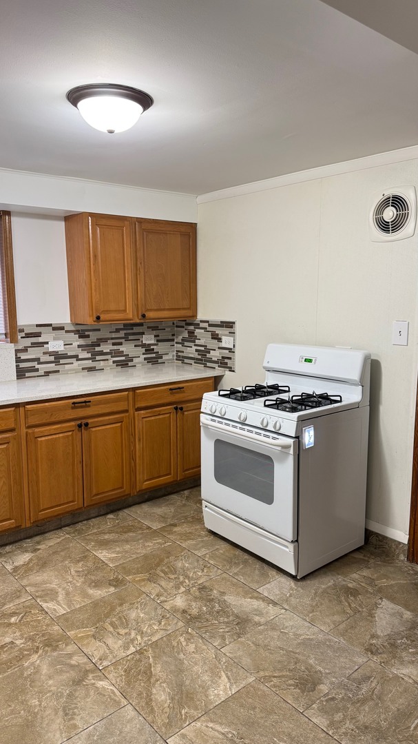 1824 S 55th Court B Property Photo 3