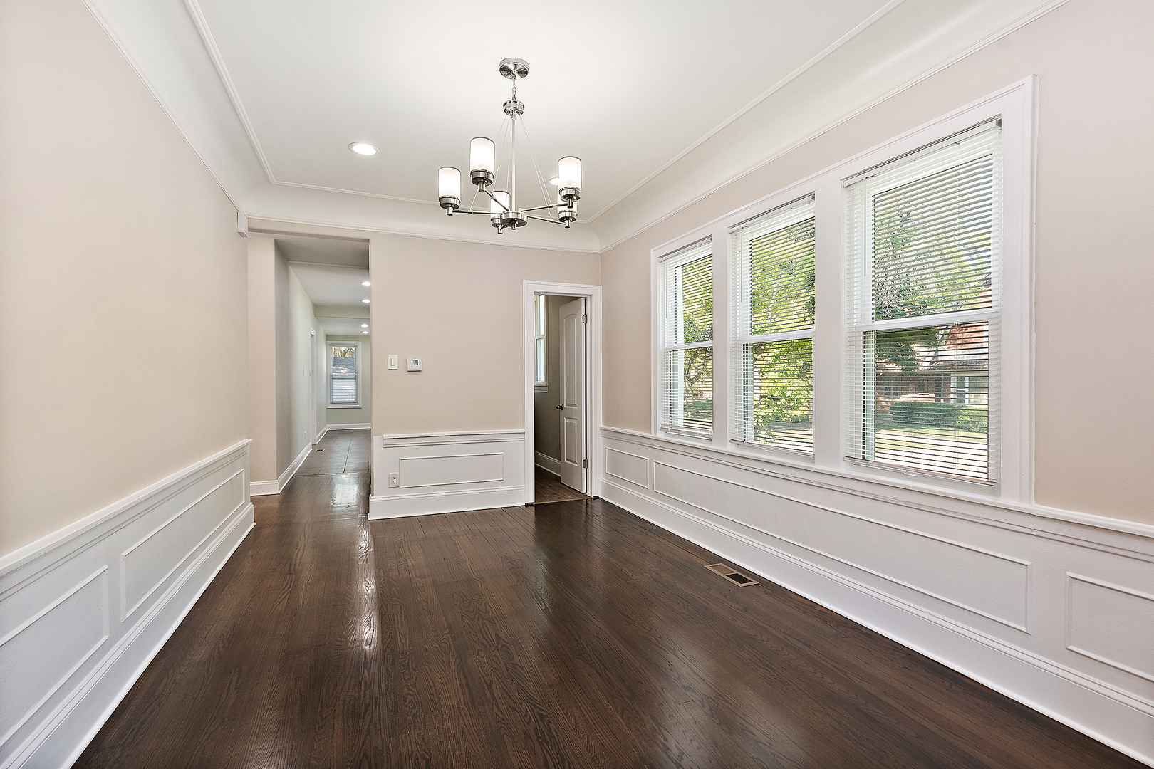 9400 S Charles Street Property Photo 6