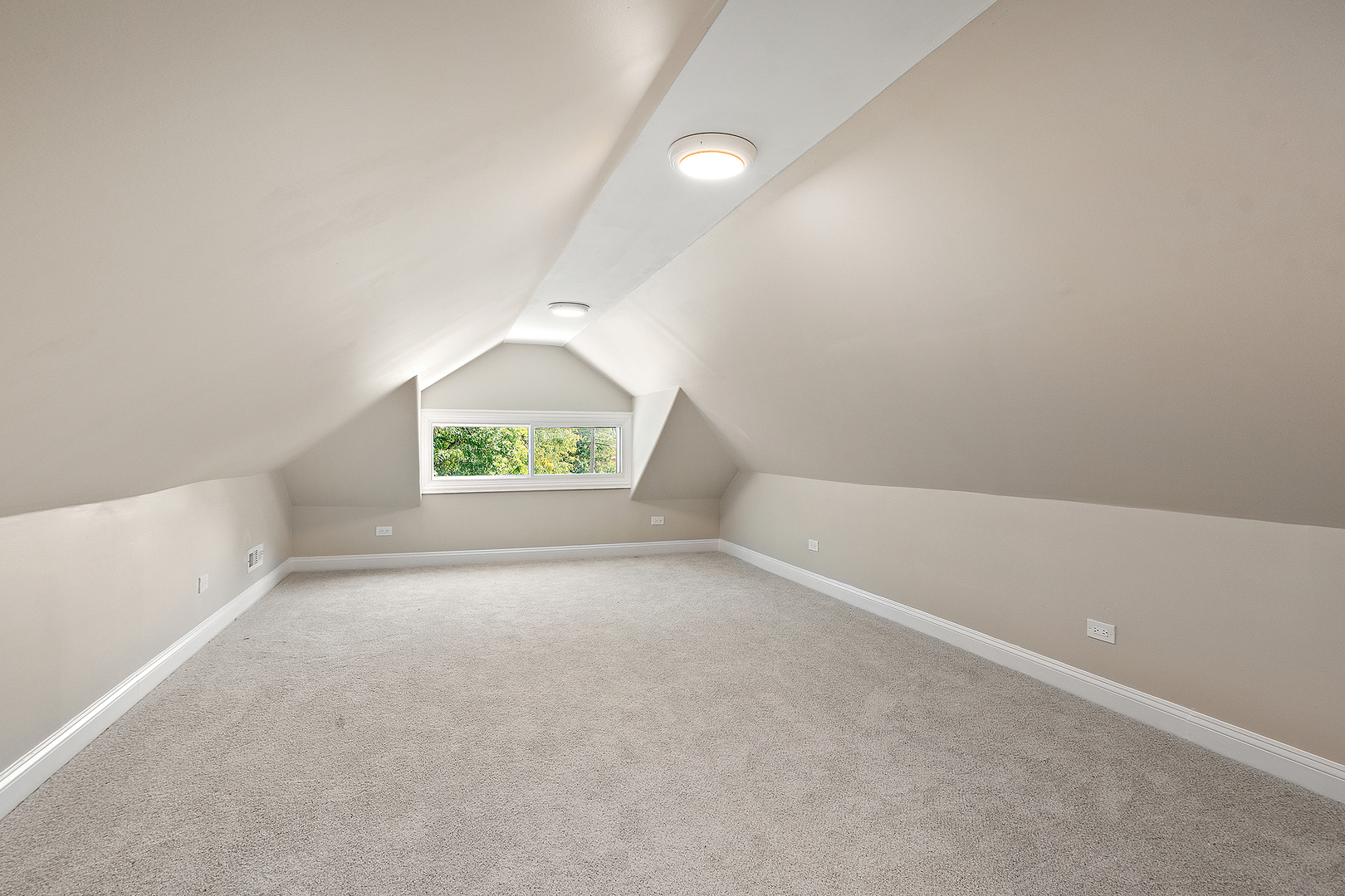 9400 S Charles Street Property Photo 17