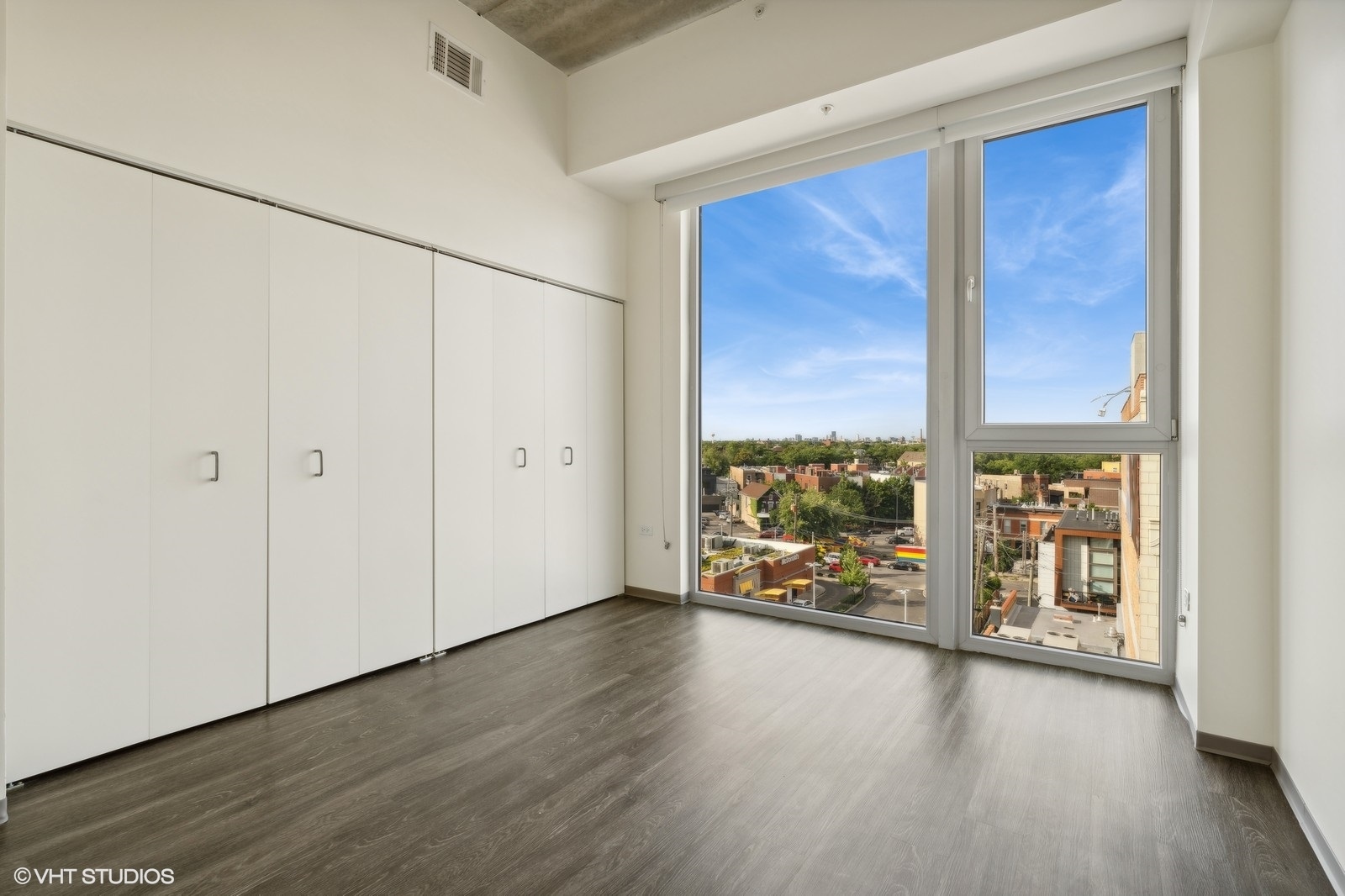 1920 N Milwaukee Avenue 406 Property Photo 10