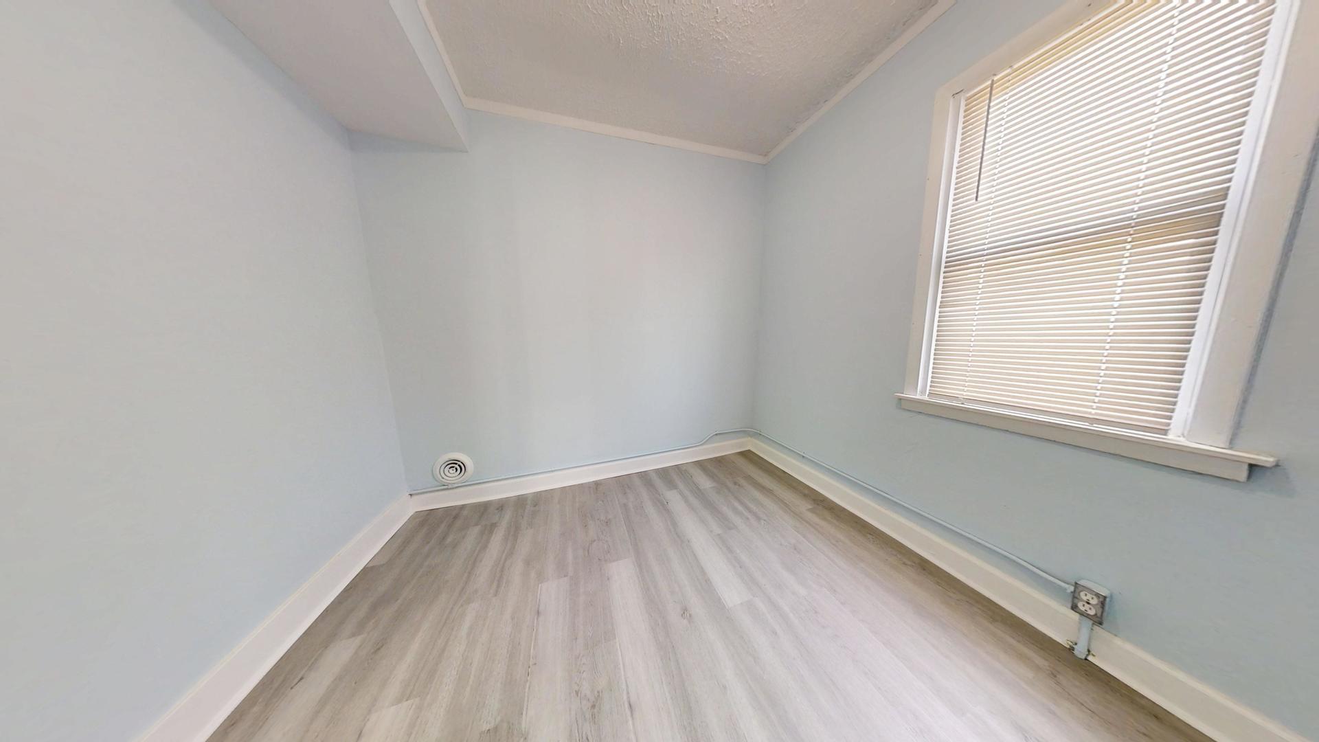 4925 S Justine Street Property Photo 13