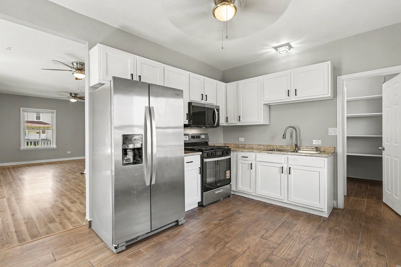 1323 Park Avenue Property Photo 4