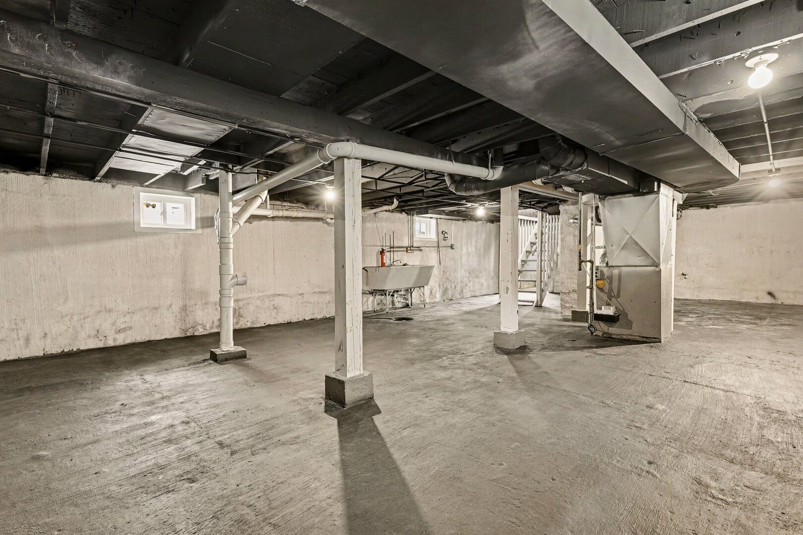 1323 Park Avenue Property Photo 21
