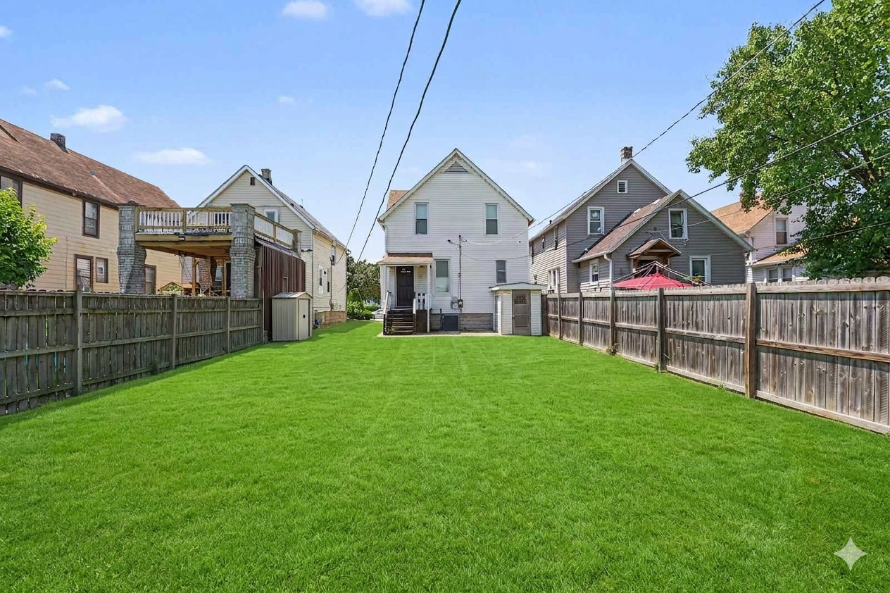 1323 Park Avenue Property Photo 23