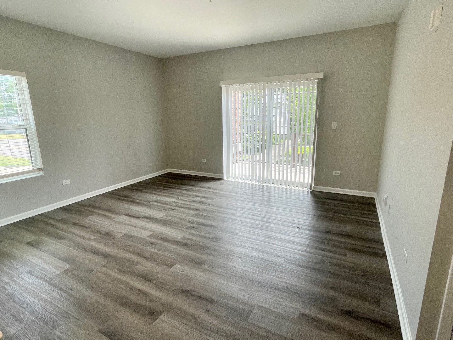 301 N Madison Street 2f Property Photo 5