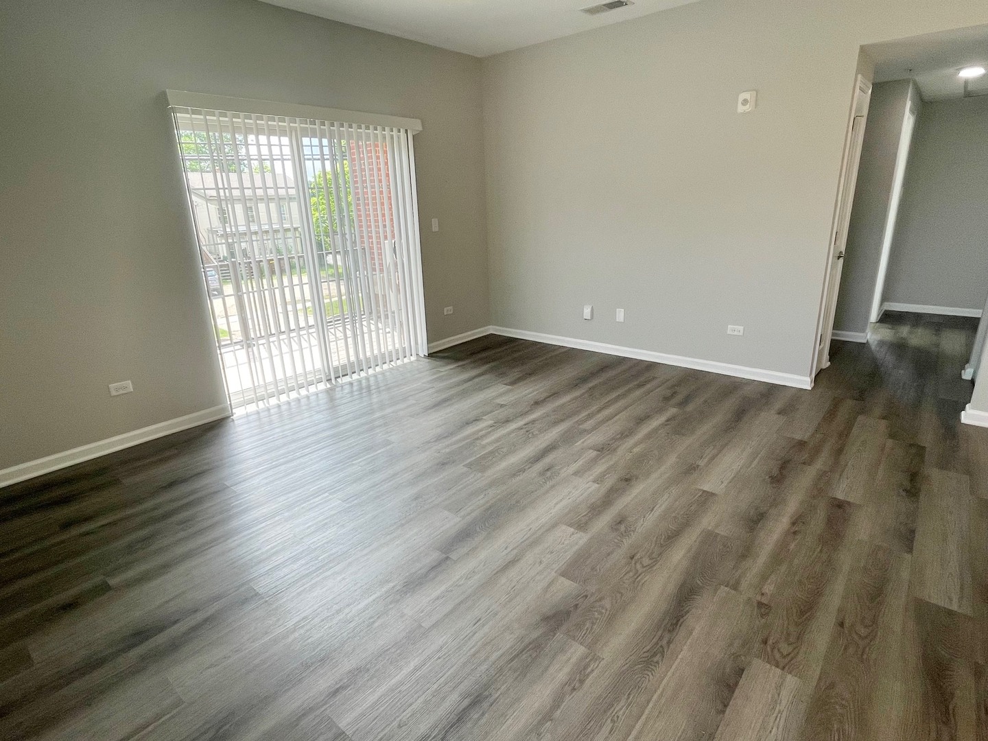 301 N Madison Street 2f Property Photo 6