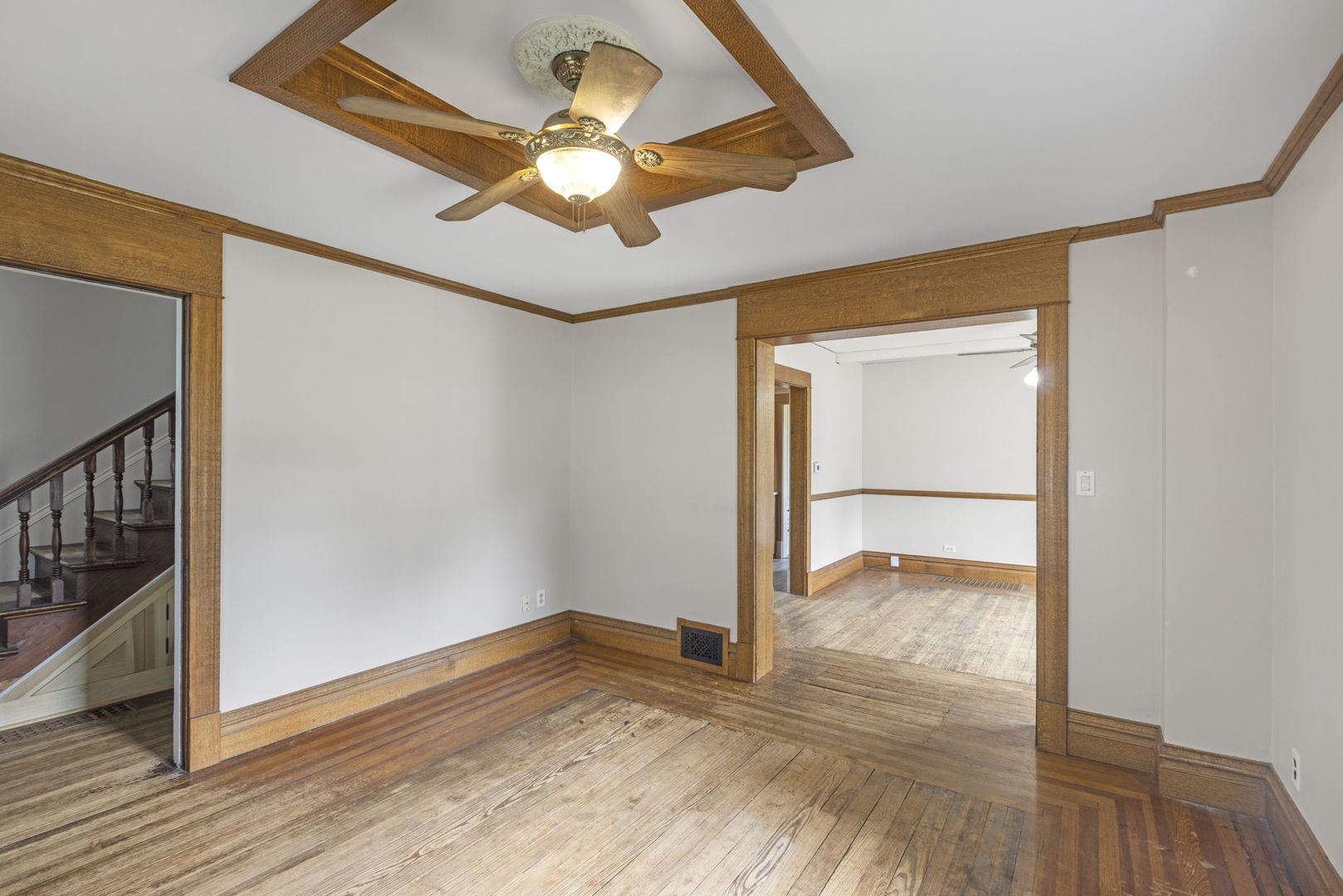 902 Wicker Street Property Photo 4